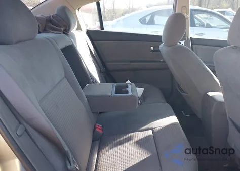 2008 Nissan Sentra 2.0S z USA, uszkodzony, nr VIN 3N1AB61E88L621435